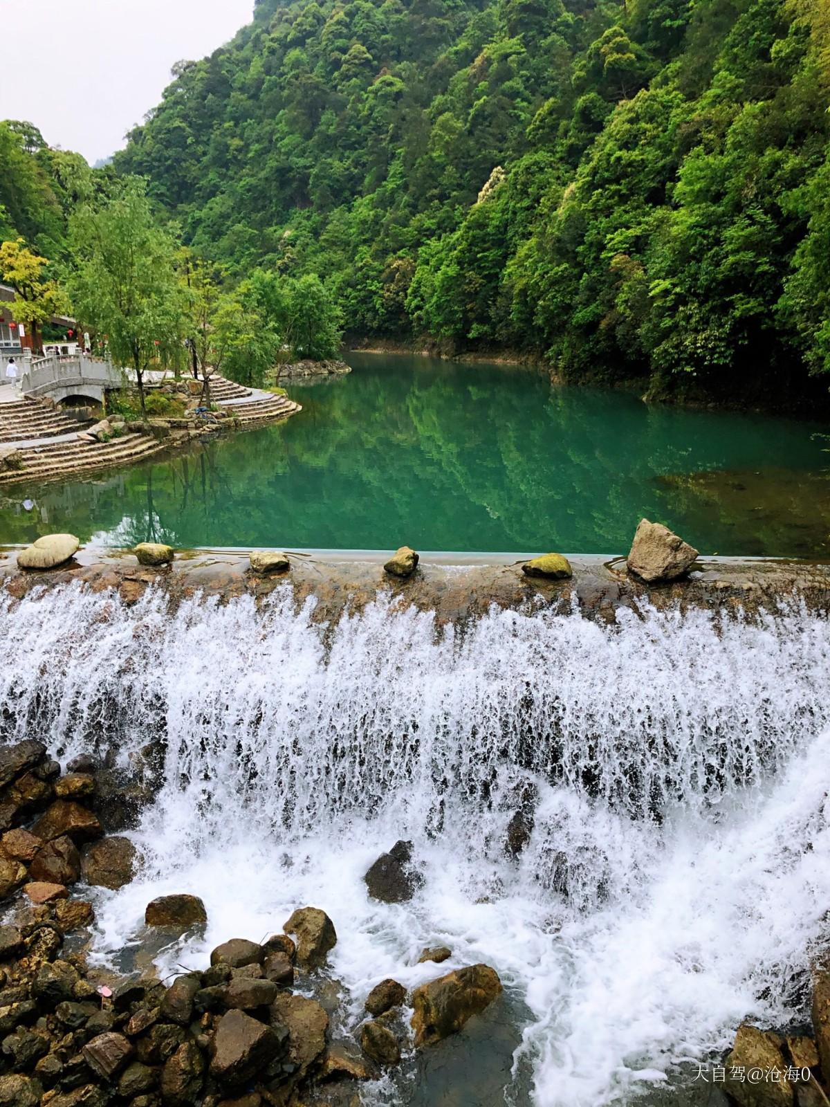 玉帘瀑布景区