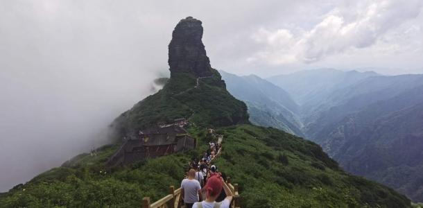 【多彩贵州】广东出发贵州6日自驾游：东漓古村-千户苗寨-梵净山-贺州6日深度自驾游