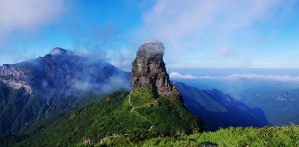 贵阳集合贵州黔东南6日落地自驾游：青岩古镇-西江千户苗寨-梵净山6日体验苗寨风情