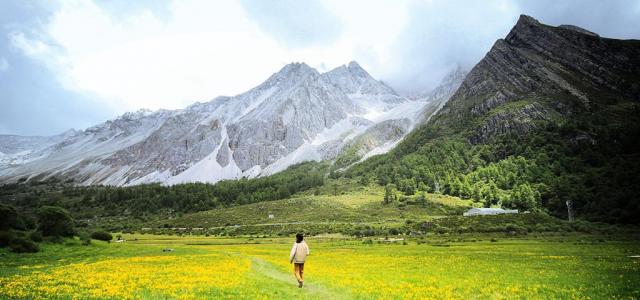 山东出发到川西、云南13日环线自驾游：泸沽湖-稻城亚丁-香格里拉13日自驾游