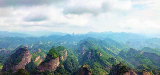 广东出发湖南崀山4日自驾游:千年瑶寨-大美崀山-世界奇观灵渠4天休闲自驾游