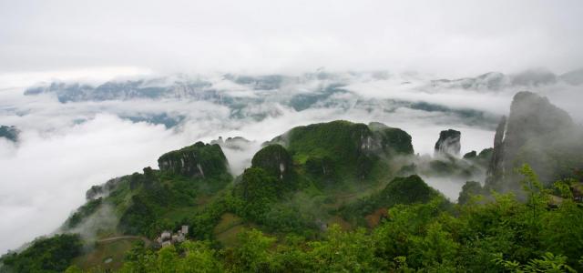 北京出发湖北恩施8日自驾游：恩施大峡谷-狮子关-梭布垭石林8日自驾