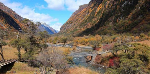 北京出发四川8日落地自驾游：四姑娘山-毕棚沟-米亚罗看红叶8日自驾游