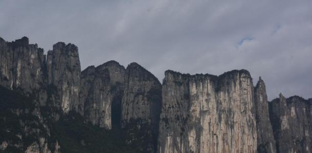 武汉出发宜昌恩施7日自驾游：宜昌三峡人家-三峡大坝-恩施土司城-女儿城-大峡谷惠游湖北7日自驾游