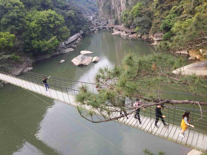 仙游九鲤湖风景区好玩吗