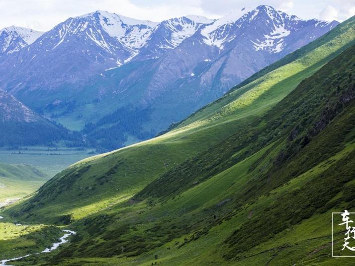 乌鲁木齐天山大峡谷图片