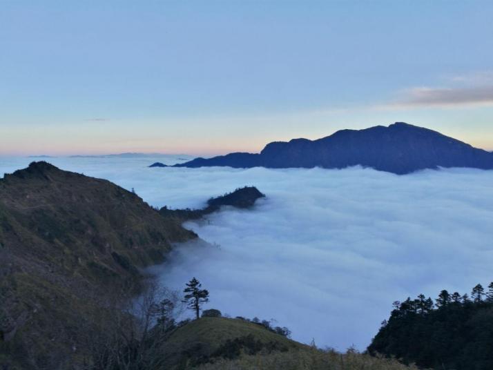 荥经四人同山