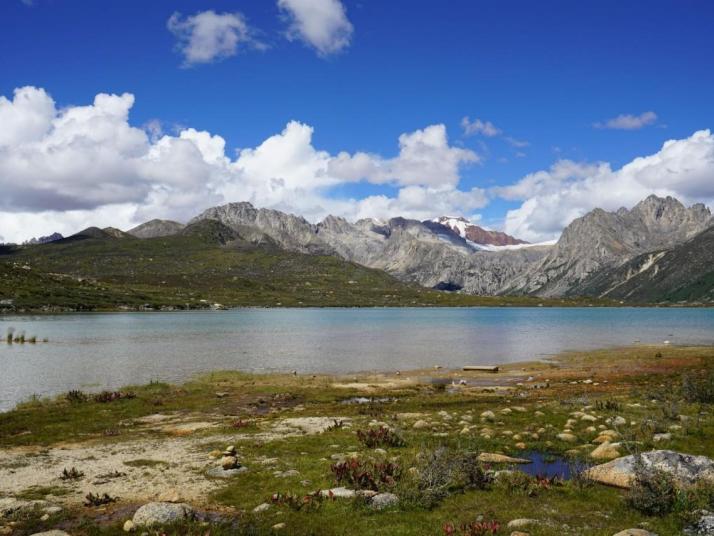 理塘海子山姊妹湖图片