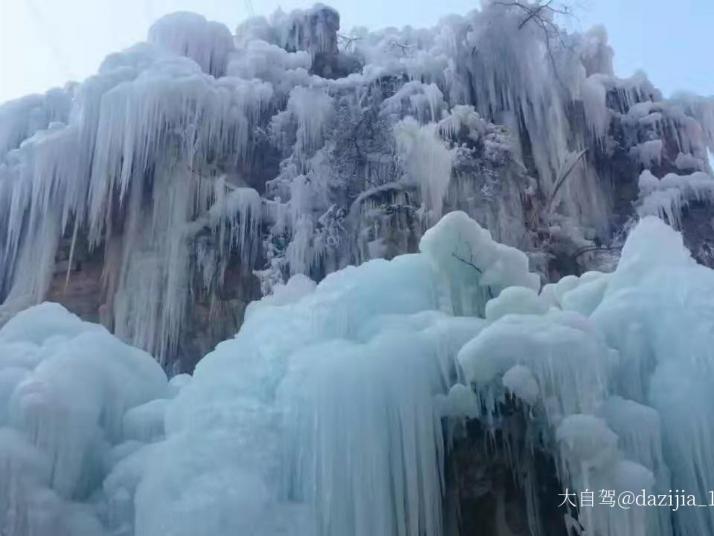 保定大平台龙居瀑布旅游区好玩吗