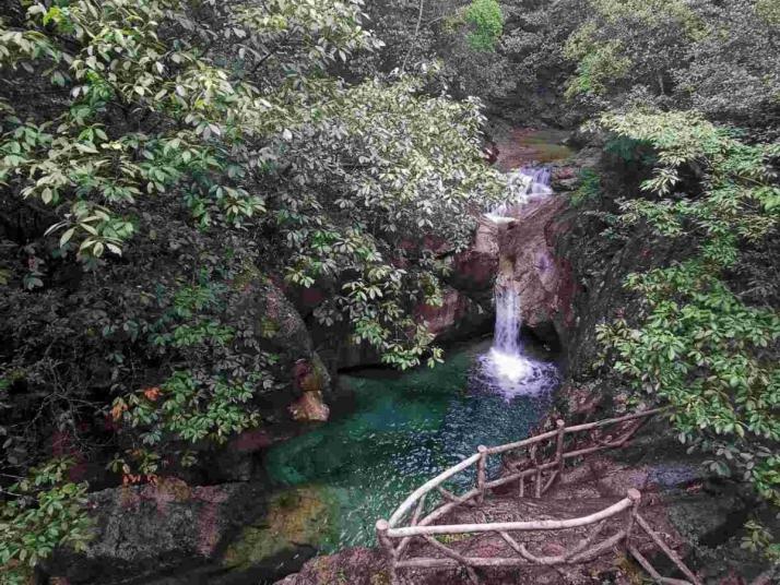 青阳九子岩景区