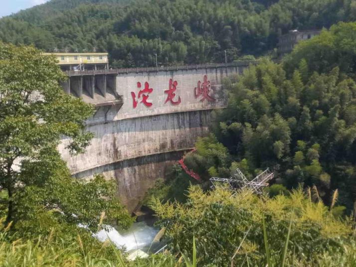 岳阳沱龙峡漂流