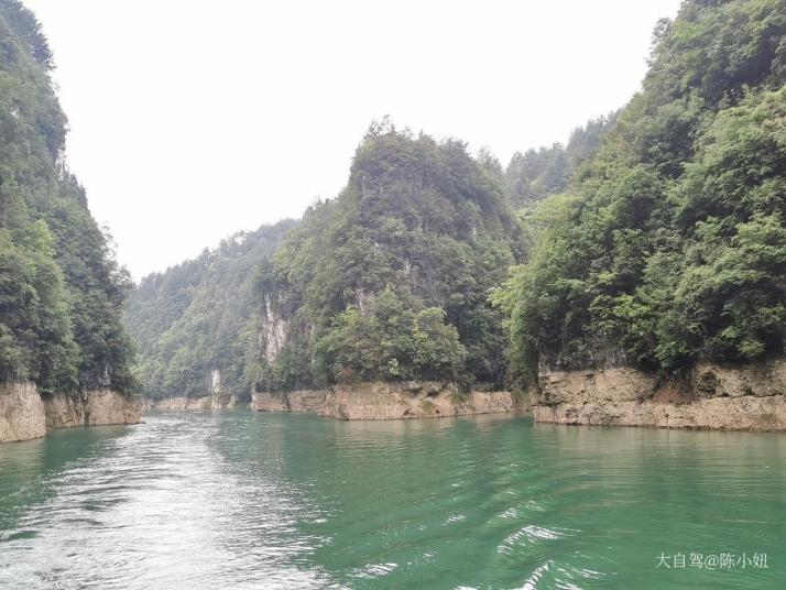 绥阳十二背后旅游风景区好玩吗