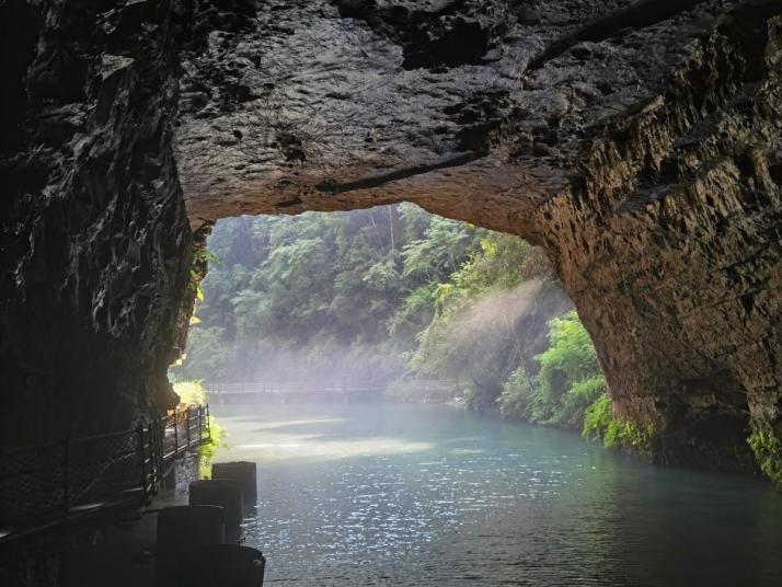 绥阳十二背后旅游风景区