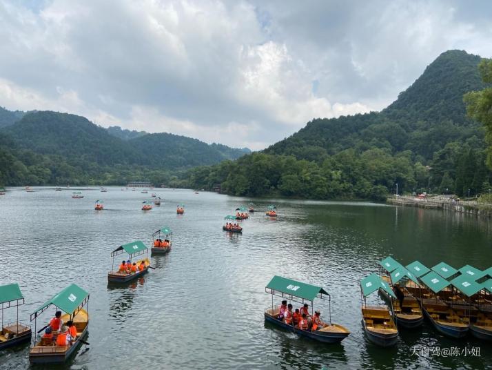 贵阳麒麟洞唐山洞图片