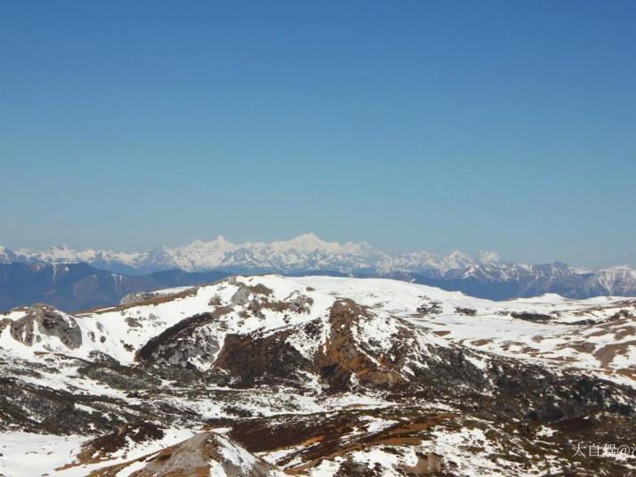 香格里拉石卡雪山图片