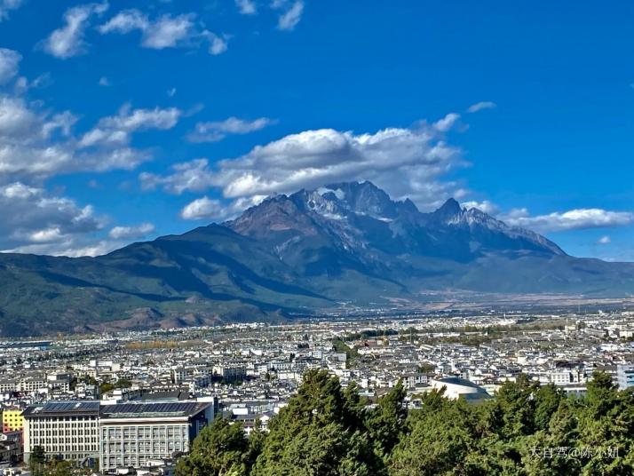 丽江狮子山