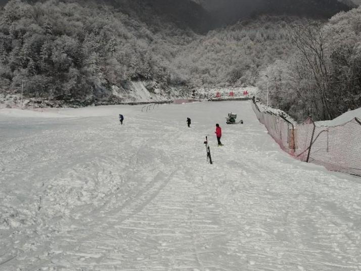 神农架龙降坪滑雪场好玩吗