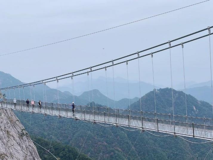 岳西明堂山高空栈道好玩吗