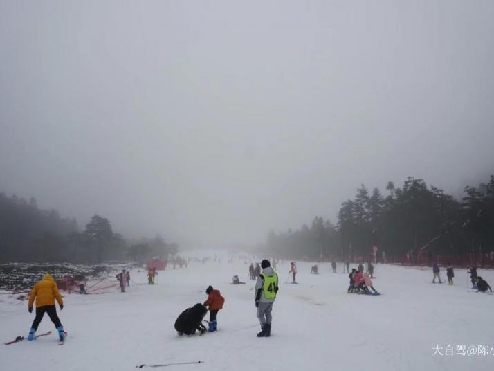 九江庐山滑雪场图片