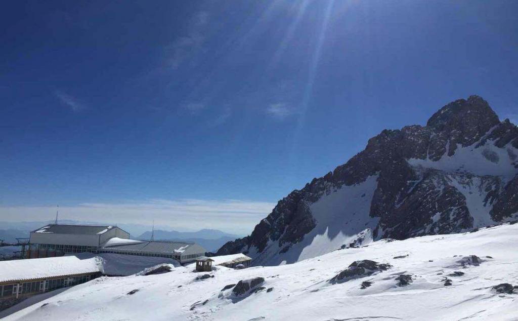 昆明集合7日云南自驾游：丽江古城-玉龙雪山-香格里拉-泸沽湖7日租车自驾游