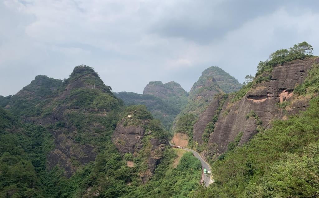 五一广东出发广西4日自驾游：桂平龙潭森林公园-容县都峤山-北流大容山休闲度假4日自驾游