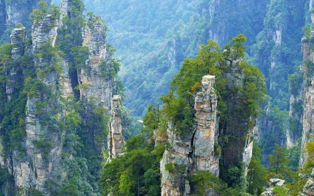 成都出发湖南6日自驾游：酉阳桃花源-张家界天门山-恩施土司城6日环线自驾游