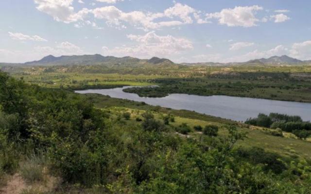 北京周边3日自驾游：西拉木伦大峡谷-乌兰布统影视基地-五彩山内蒙3日自驾游